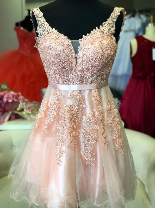 Mermaid DressCute A-line Short Pink Homecoming Dress With Lace Appliques OM495