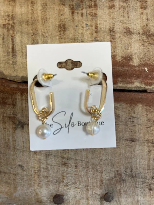 women's casual dressesPearl Gold Mini Hoop Earrings