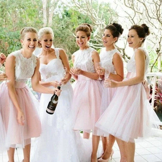 Statement DressA-Line Light Pink Tulle Knee Length Bridesmaid Dresses with Lace OKG64