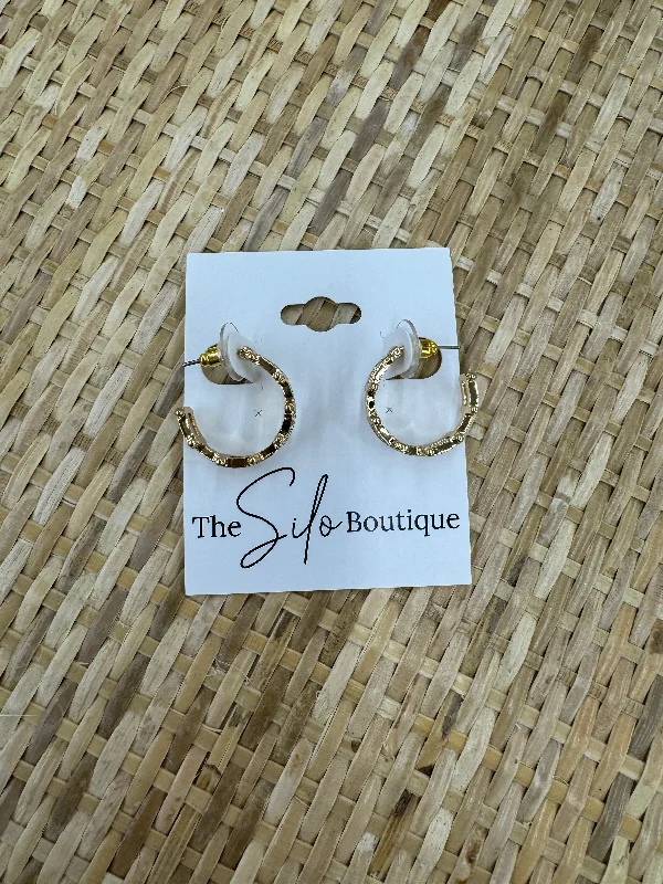 Maternity DressKenze Mini Gold Hoop Earrings