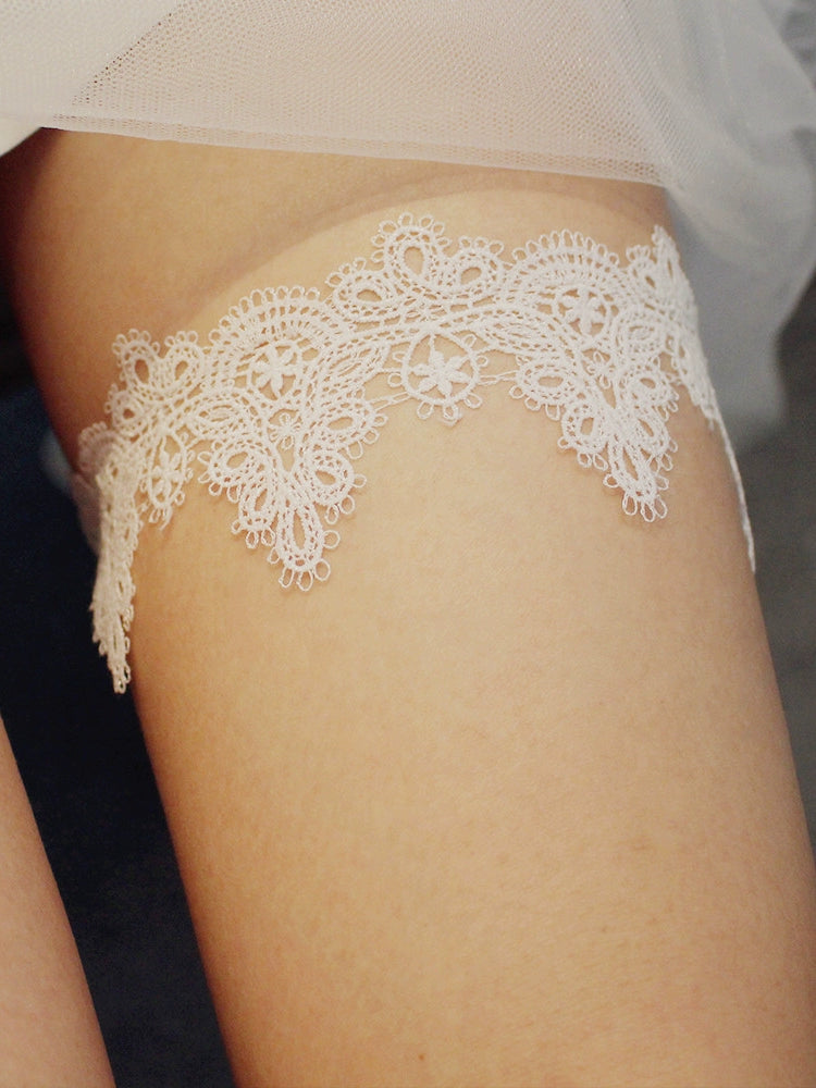 Minimalist DressRoycebrial Wedding Garter White Lace Bridal Garter