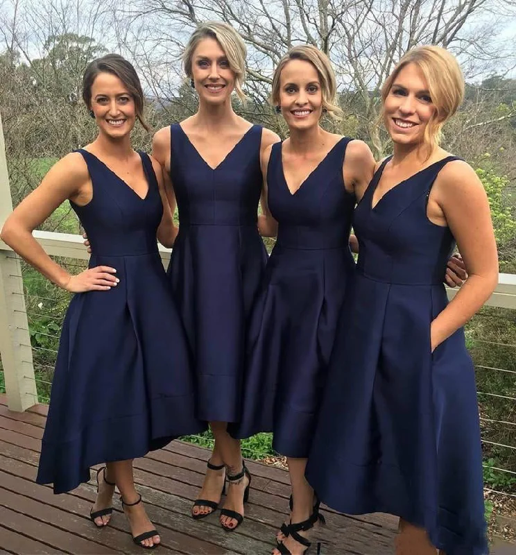 women's bow dressesRoycebridal Simple Satin V Neck Navy Blue Short Bridesmaid Dresses with Pockets