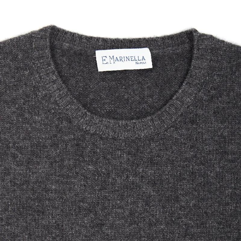 GREY CREWNECK