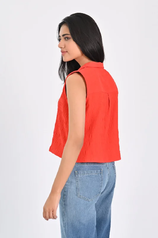 TEXTURED SLEEVELESS TOP WITH COLLAR DETAIL