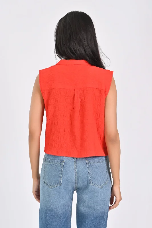 TEXTURED SLEEVELESS TOP WITH COLLAR DETAIL